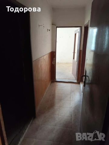 Продавам вила на три етажа, снимка 6 - Вили - 53786540