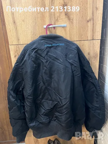 Мъжко бомбер яке Alpha Industries, размер L, снимка 2 - Якета - 56295035