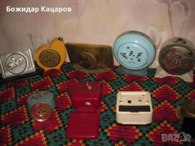 Лот, от 11 стари часовници. Цена- 70 €, за всичко. Пращам по Еконт. За София, може да ги, снимка 4 - Антикварни и старинни предмети - 53422683