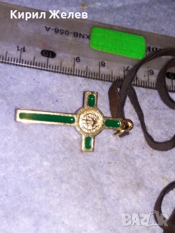 СТИЛНО КАТОЛИЧЕСКО ПОЗЛАТЕНО РАЗПЯТИЕ КРЪСТ с ЕМАЙЛ ЛАК и ШНУРЧЕ от ВЕЛУР 21540, снимка 10 - Колиета, медальони, синджири - 41483263