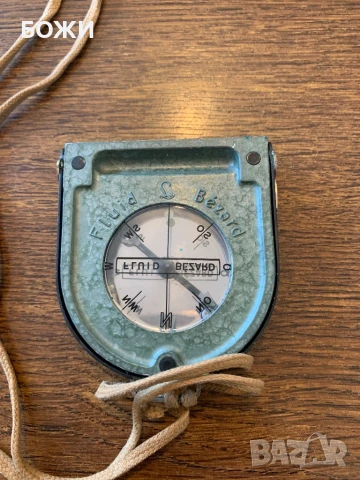 Компас Bézard | Германски военен уред от Студената война, снимка 4 - Антикварни и старинни предмети - 51003380