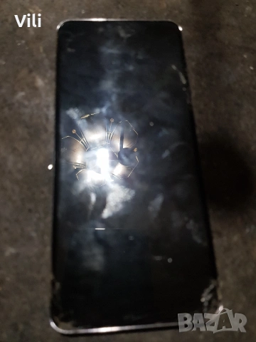 Samsung S20 За ремонт или части 