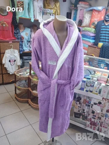 юношески халат, снимка 3 - Хавлии и халати - 49846186