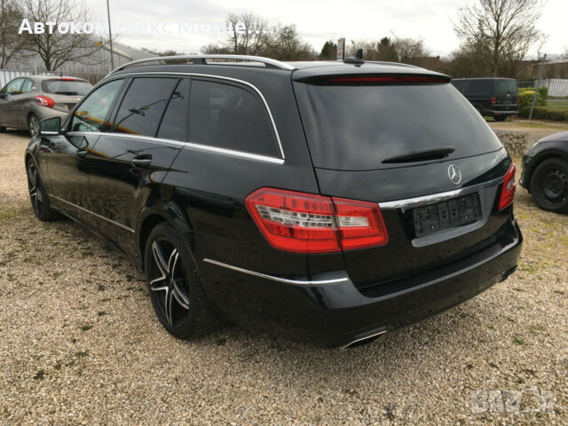 Mercedes-Benz E 200 CGI T BlueEfficiency, снимка 5 - Автомобили и джипове - 36136714