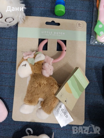 Продавам Чисто НОВИ бебешки играчки с етикетите, видра, мече, одеяло, дрънкалки, снимка 10 - Плюшени играчки - 53624948