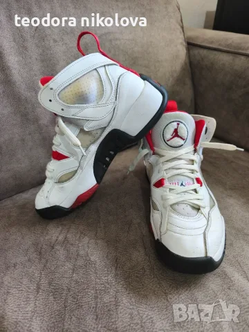 Оригинални мъжки маратонки Air Jordan , снимка 2 - Маратонки - 56151524