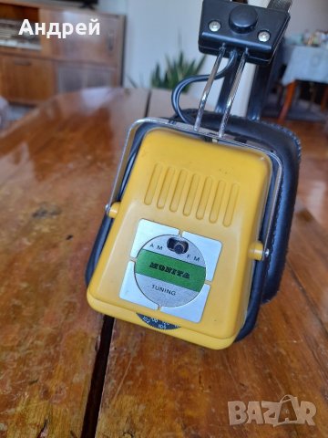 Стари радиослушалки Monita, снимка 6 - Други ценни предмети - 41745194