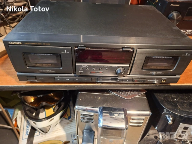 Продава се двукасетен дек Aiwa AD-WX727. 
