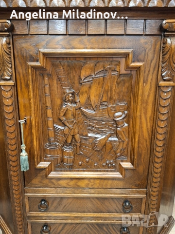 Винтидж ъглов шкаф с богата дърворезба , снимка 3 - Шкафове - 52990675