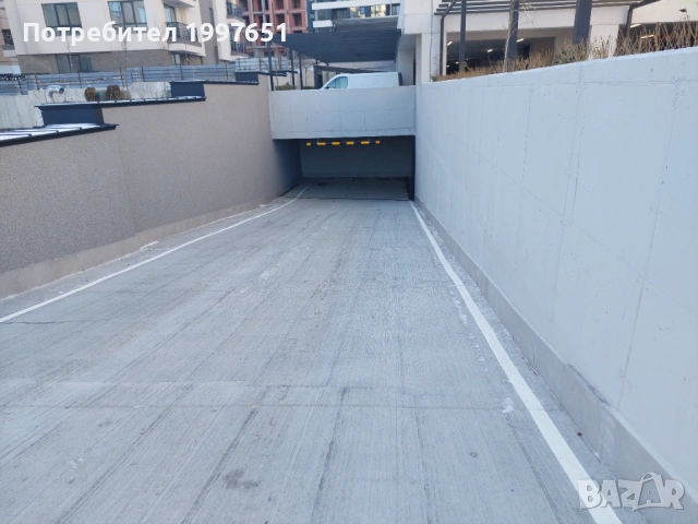 дава под наем гараж и паркомясто, снимка 10 - Гаражи и паркоместа - 53200118