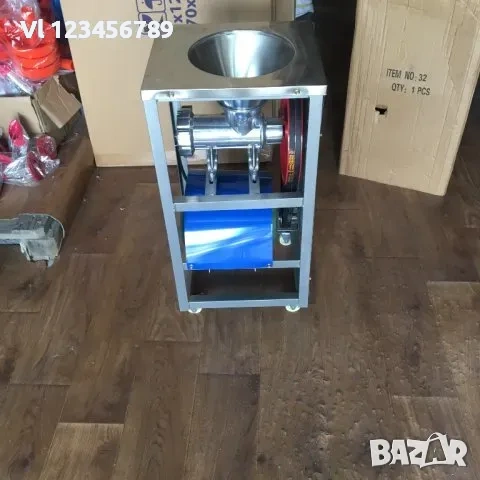 Алуминиева месомелачка №32+стойка с плот и фуния на колела +мотор 2,2 kW, снимка 9 - Месомелачки - 53817391