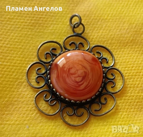 Медальон, кулие, висулка. 