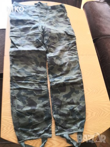 Продавам,камуфлажни дрехи