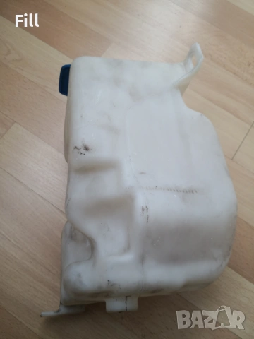 Golf 4 казанче за течност за чистачки, снимка 3 - Части - 53744709