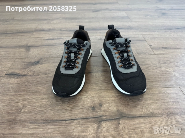 Оригинални маратонки Hugo - 42, снимка 7 - Маратонки - 52141577