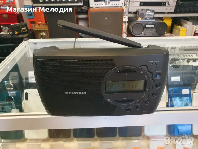 Радио GRUNDIG Ocean Boy 510 Black В перфектно техническо и много добро визуално състояние., снимка 2 - Радиокасетофони, транзистори - 47630398