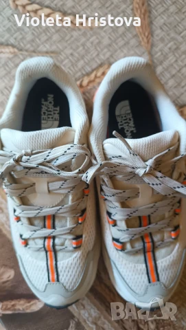 Дамски маратонки The north face., снимка 4 - Маратонки - 50712520