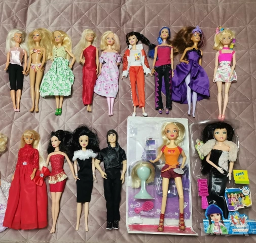 ОГРОМЕН ЛОТ!!! 15 оригинални Барби, Синди, Лив и др. кукли тип Barbie