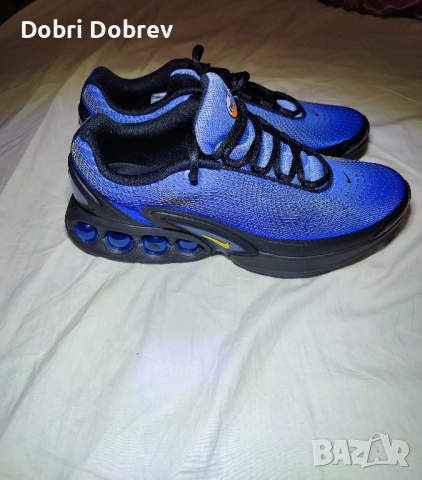 маратонки NIKE Dn чисто нови 