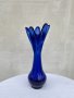 Красива арт ваза от кобалтово стъкло №1067