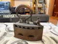 Стара ютия на жар, снимка 1