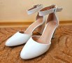 Бели токчета, снимка 1 - Дамски обувки на ток - 40452778