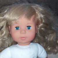 Голяма интерактивна кукла Bayer, снимка 3 - Кукли - 39895030