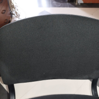 Посетителски офис стол текстилна дамаска  черна , снимка 4 - Столове - 44716139