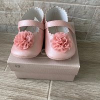 Обувчици, снимка 1 - Бебешки обувки - 39472088