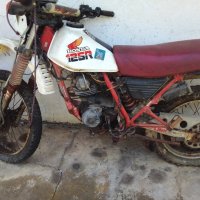  Части за Няколко:Honda  XL 125/250/350/500Ендуро  4Такт Ремонт на двигател.Само Части Предлагам , снимка 1 - Мотоциклети и мототехника - 21188995