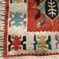 Чипровско килимче, снимка 4 - Антикварни и старинни предмети - 40934716
