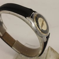 1960's JUNGHANS TRILASTIC Немски Ръчен Часовник, снимка 6 - Антикварни и старинни предмети - 40204339