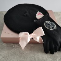 Комплект барета с ръкавици в луксозна кутия, снимка 2 - Шапки - 34498247