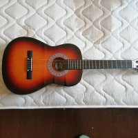 Класическа китара (акустична) Нов внос и прекрасен звук Желателно е лично предаване Изпращам с курие, снимка 1 - Китари - 40644566