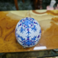 Красиво антикварно колекционерско порцеланово яйце тип Фаберже , снимка 5 - Декорация за дома - 44552511