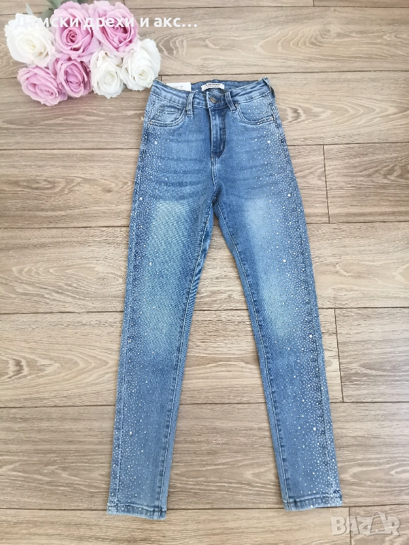 Дамски дънки с камъчета , снимка 1