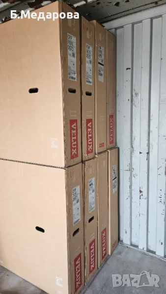 Прозорци за покрив Velux и щори, снимка 1