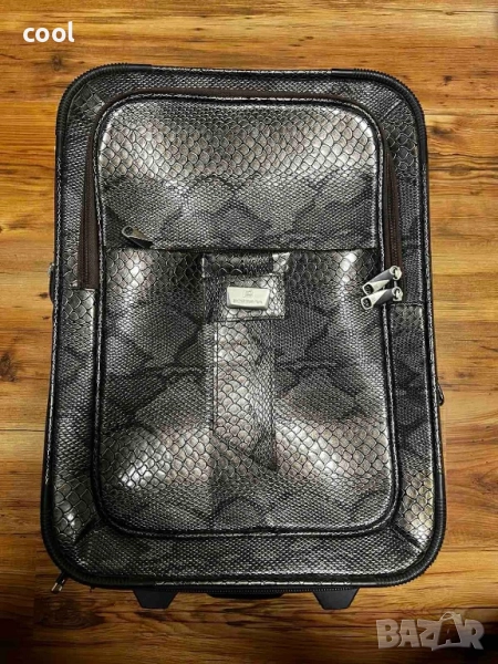 Стилен куфар BOSSANA – с колелца и телескопична дръжка, снимка 1