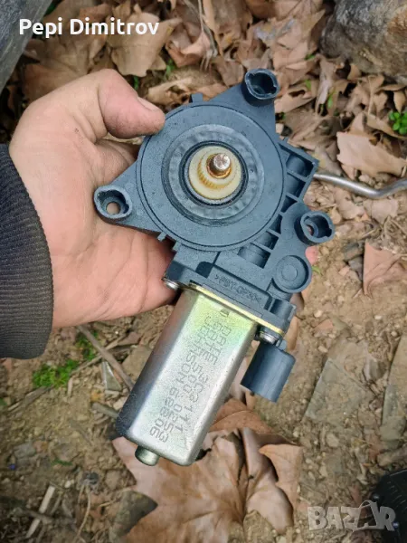 МОТОРЧЕ ЗА СТЪКЛО ПРЕДНО ДЯСНО FIAT STILO 50001603 2+1 , снимка 1