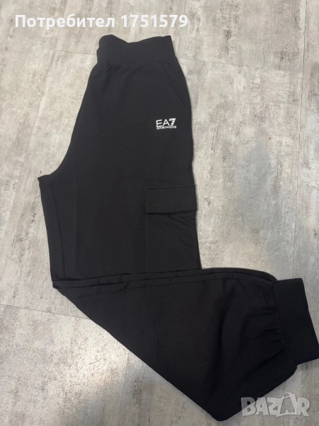 Нов спортен панталон EA7 Emporio Armani, снимка 1
