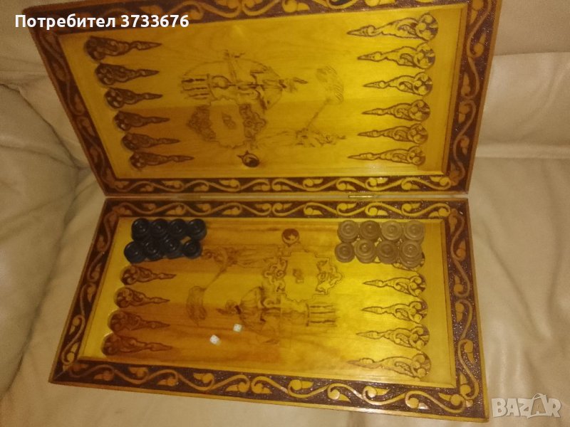 Ръчно резбована кутия за табла., снимка 1