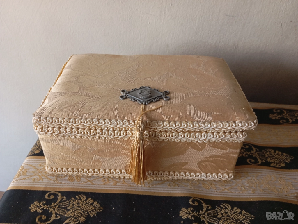 Винтидж кутия , снимка 1