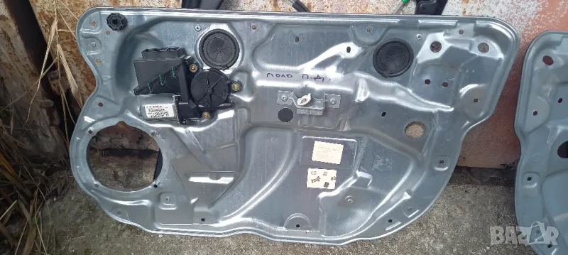 Преден десен стъклоповдигач VW Polo IV, снимка 1
