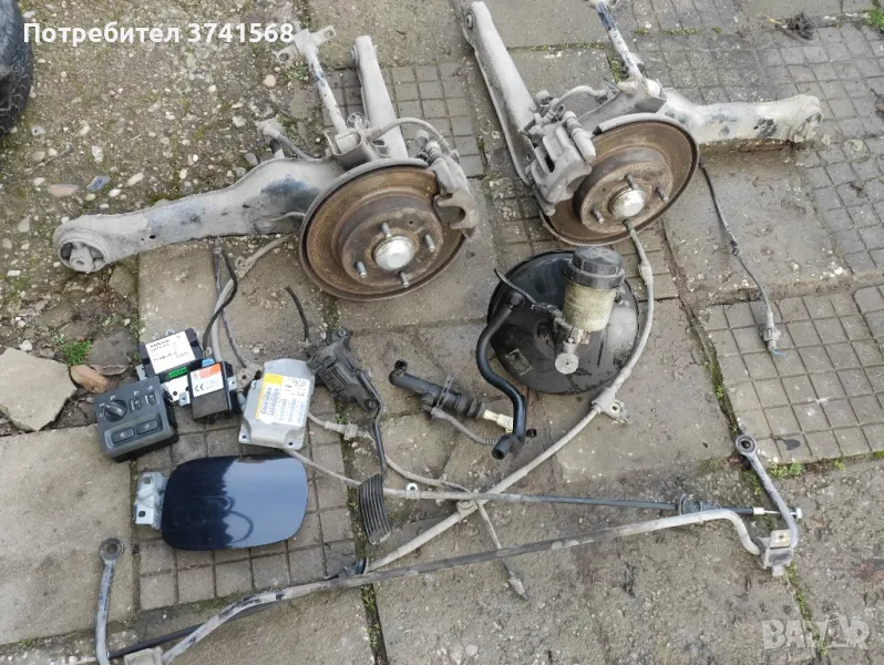 продавам Задни шенкели Volvo v40 , снимка 1