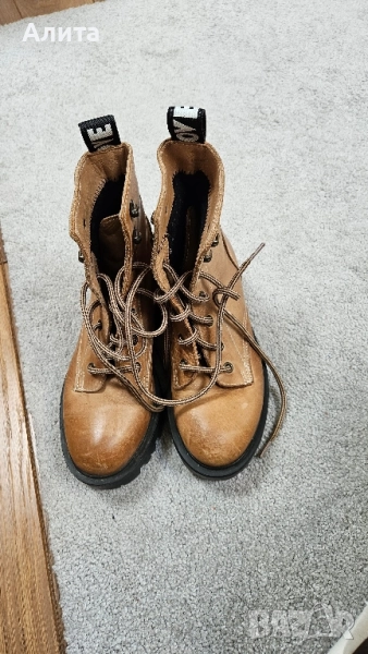 Боти , снимка 1