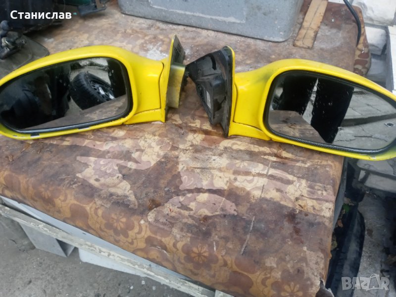 Ляво и Дясно Огледало от Хюндаи Соната Бензин 98, снимка 1