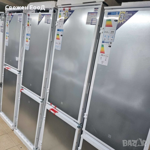 хладилник с фризер ELECTROLUX no frost - за вграждане, снимка 1