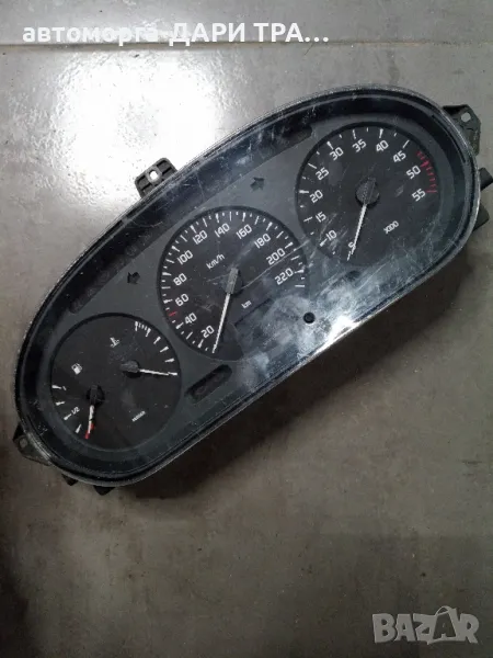 Уредно табло (километраж) за Рено Меган 1998г., снимка 1