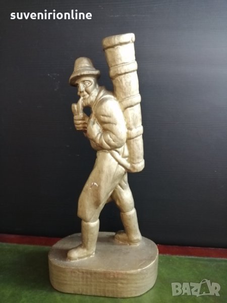 Стара статуетка , снимка 1