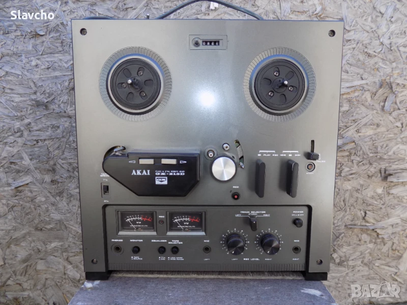 Ролков магнетофон/ дек - AKAI GX-215D, 3head,Glass & Xtal Ferrite Head, tape recorder 7'', 18см., снимка 1